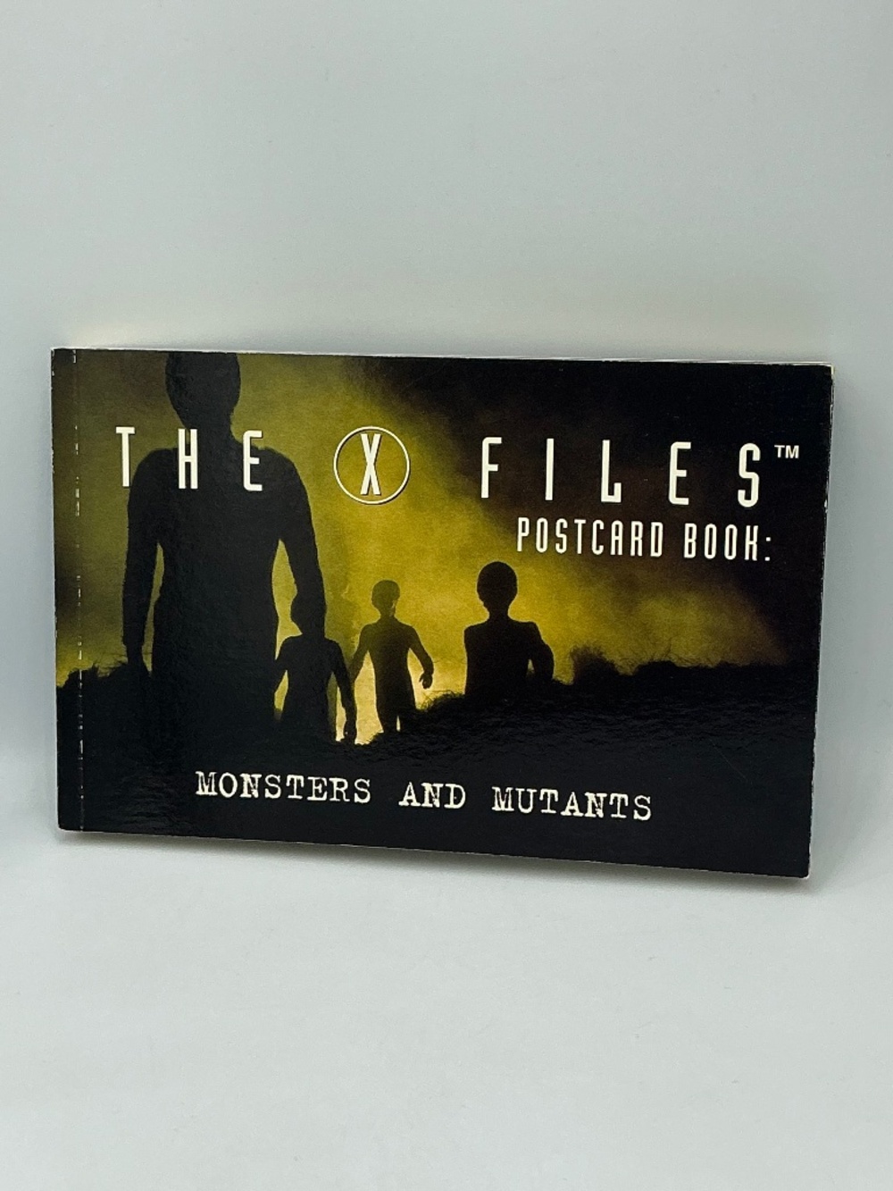 The X-Files Postcard Book: Monsters And Mutants Harper Prism 30 Postcards Sci-Fi